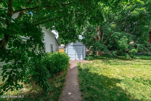19 George St, Saratoga Springs, Inside, NY 12866 - view of yard