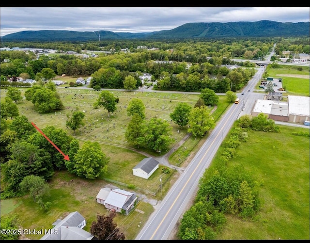 50 Luzerne Rd, Queensbury, NY 12804