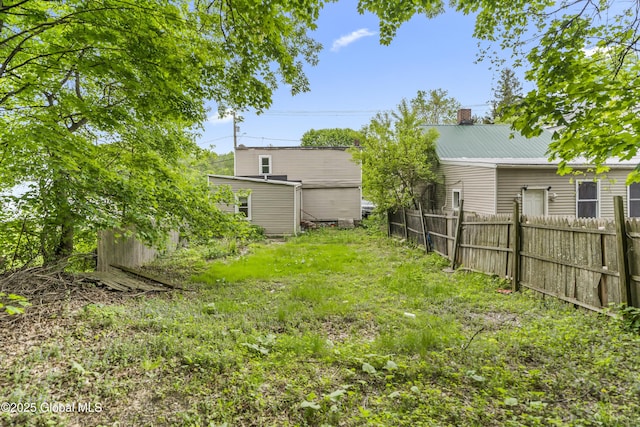 view of yard with fence