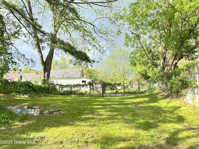 354 Mohawk Ave, Scotia, NY 12302 - view of yard featuring a gate