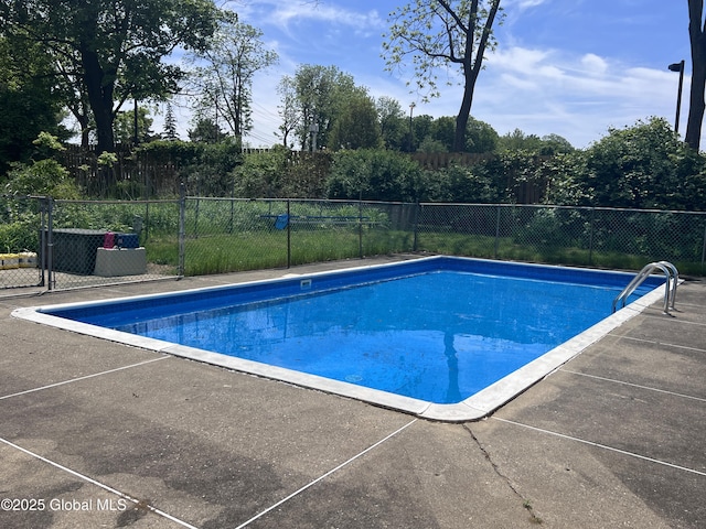 32 Old Sparrowbush Rd, Colonie, NY 12110 - view of pool