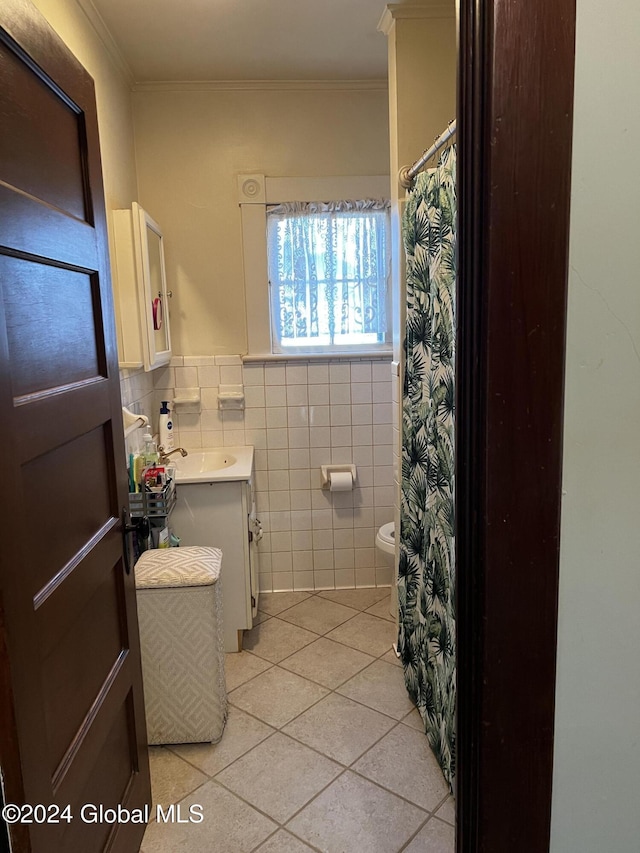 1643 Rugby Rd, Schenectady, NY 12309 - full bath featuring tile walls, tile patterned floors, vanity, toilet, and crown molding
