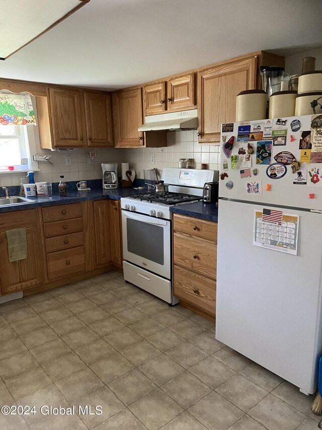 408 Reynolds Rd, Moreau, NY 12828
