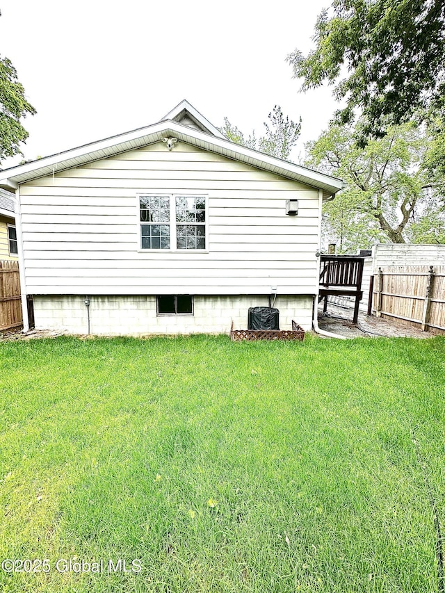 2618 Stanton St, Rotterdam, NY 12306 - view of side of home