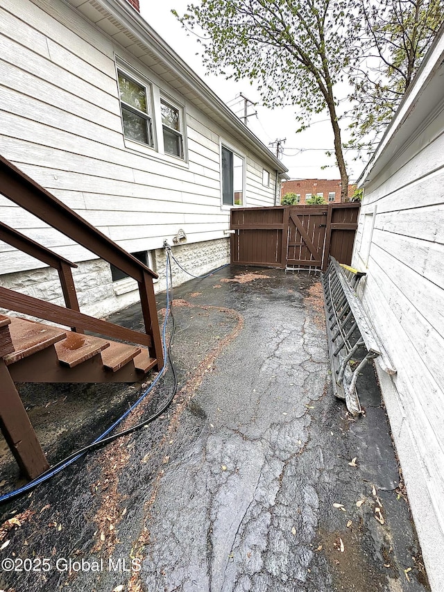 2618 Stanton St, Rotterdam, NY 12306 - view of patio with a gate