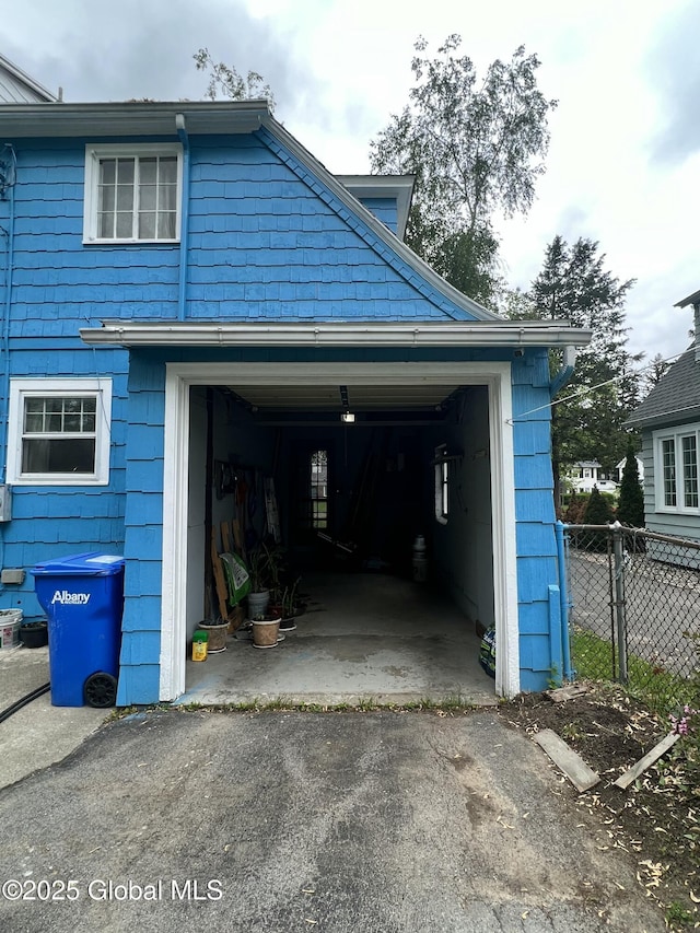 194 S Main Ave, Albany, NY 12208 - garage with asphalt driveway