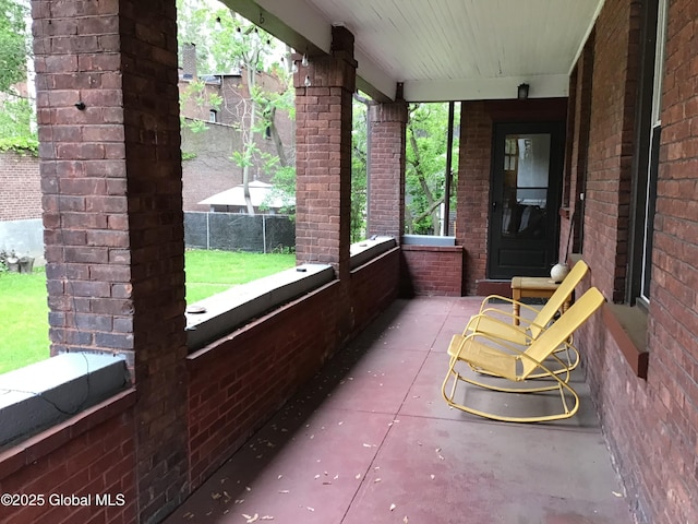 281 10th St, Troy, NY 12180 - view of porch