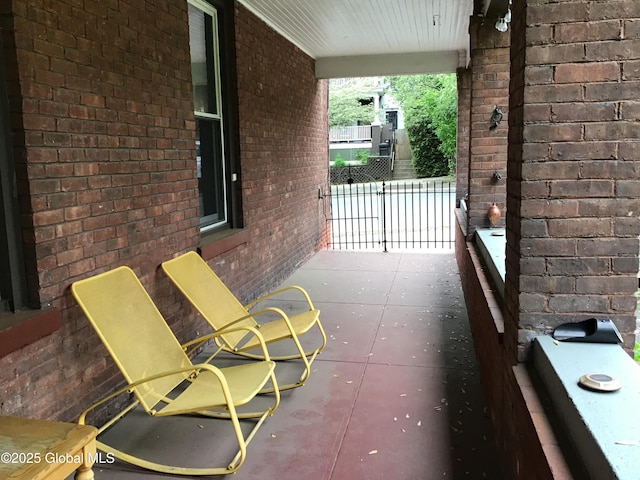 281 10th St, Troy, NY 12180 - view of porch