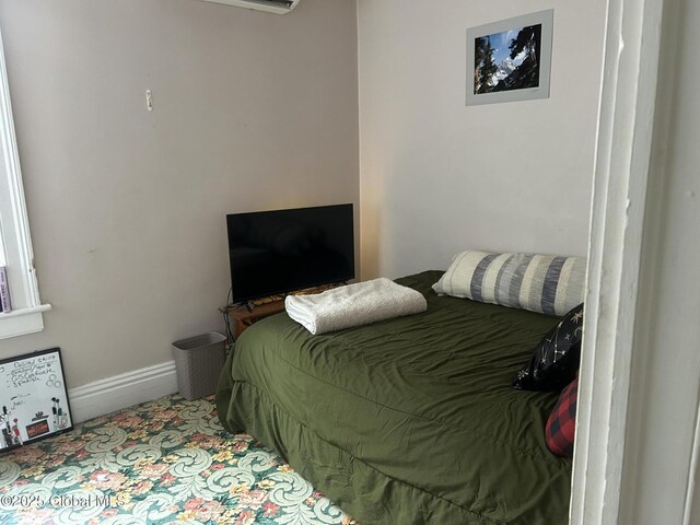 281 10th St, Troy, NY 12180 - bedroom featuring baseboards