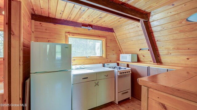 103 Pine Cone Ln, Lake Pleasant, NY 12108 - photo 36