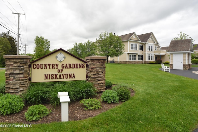 509 Lois Ln, Niskayuna, NY 12304 - community / neighborhood sign featuring a lawn