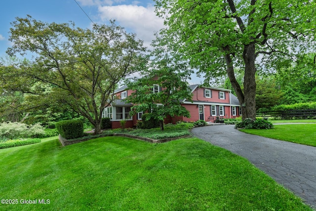 31 Spring Rd, Glenville, NY 12302 - view of front of house with a front yard and driveway