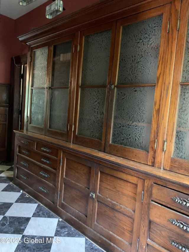 1077 University Pl, Schenectady, NY 12308 - detailed view of tile patterned floors
