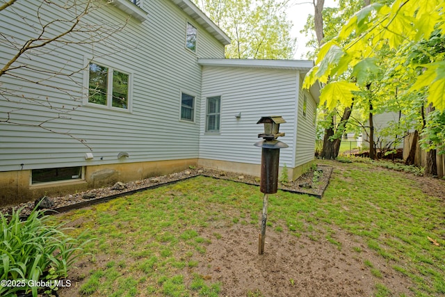1832 Union St, Niskayuna, NY 12309 - view of side of property