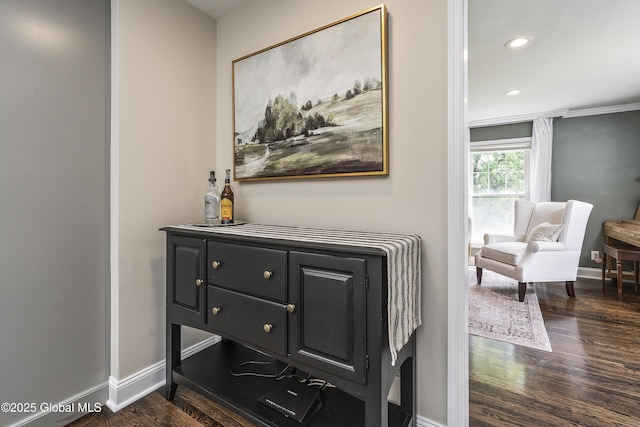 91 Gorman Rd, Menands, NY 12204 - detailed view of wood finished floors, baseboards, recessed lighting, and a dry bar