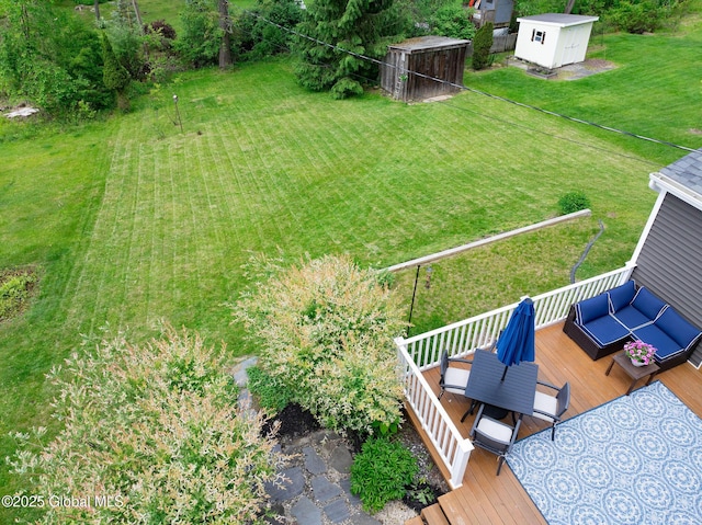 95 Jordan Blvd, Bethlehem, NY 12054 - view of grassy yard with a wooden deck