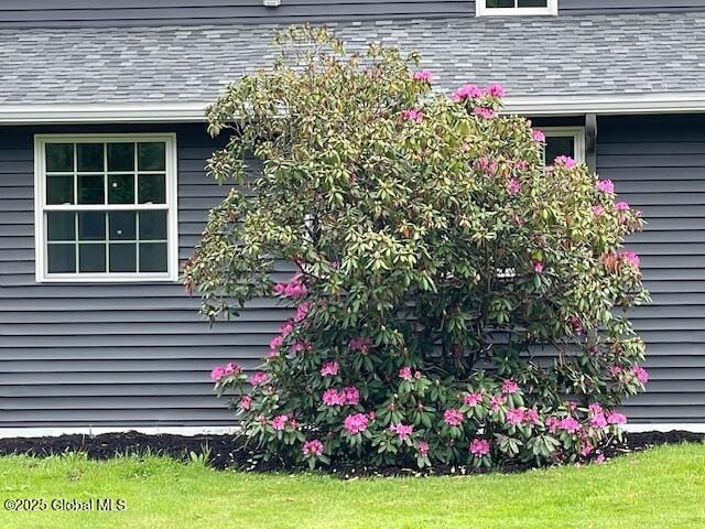 3916 State Highway 2, Brunswick, NY 12180 - view of side of property with a yard