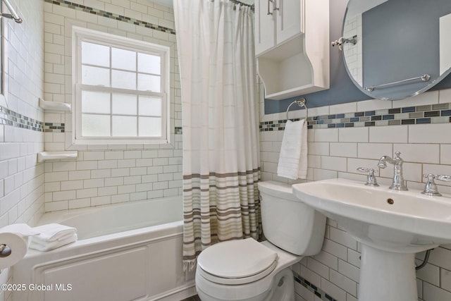 11 Thatcher Dr, Altamont, NY 12009 - bathroom featuring tile walls and shower / bath combo
