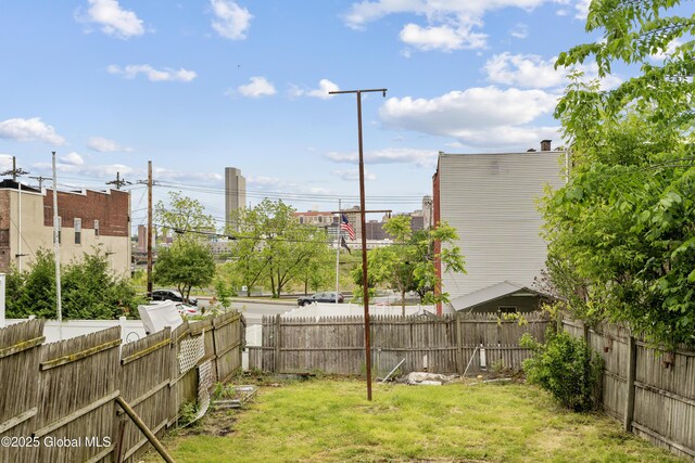 819 1st St, Rensselaer, NY 12144 - view of yard