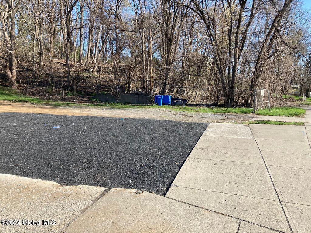 563 S Pearl St, Albany, NY 12202 - photo 2