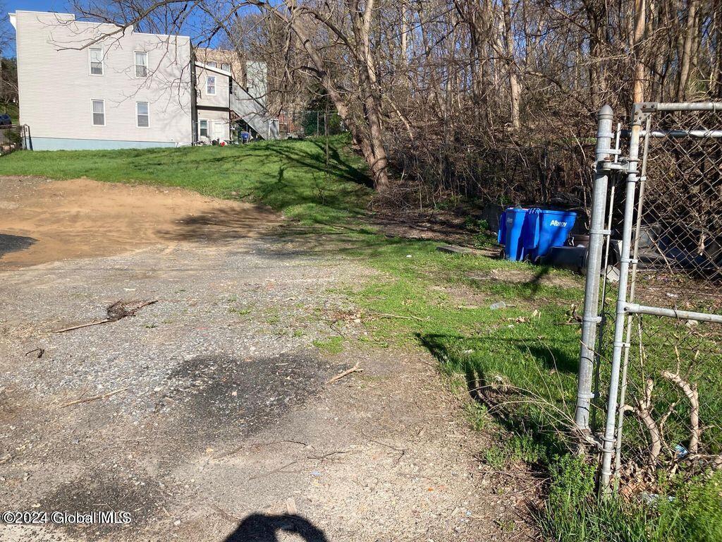 563 S Pearl St, Albany, NY 12202 - photo 3