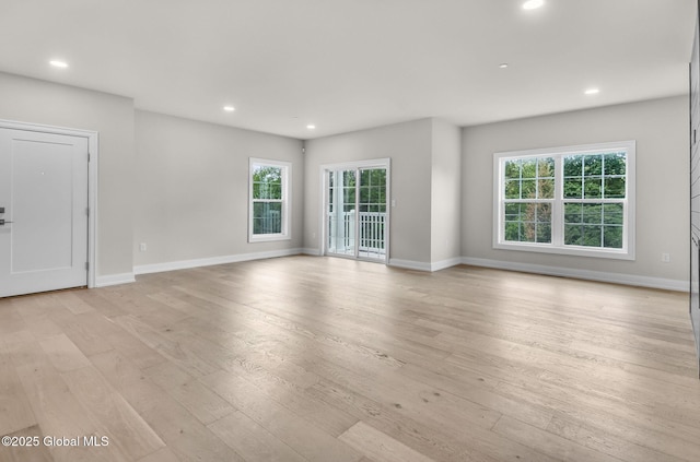 601 Vly Pointe Dr, Niskayuna, NY 12309 - spare room featuring light wood-style floors, baseboards, and recessed lighting