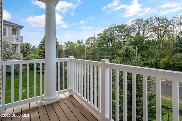 601 Vly Pointe Dr, Niskayuna, NY 12309 - view of wooden deck