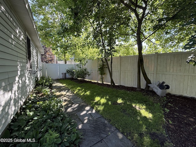 12 Graves St, Glens Falls, NY 12801 - view of yard