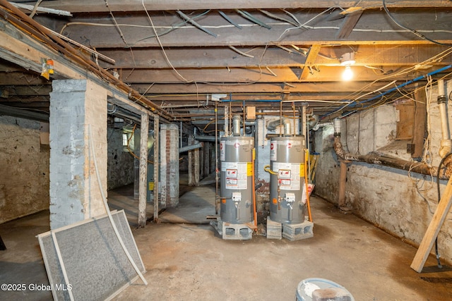 1165 Glenwood Blvd, Schenectady, NY 12308 - unfinished below grade area with water heater