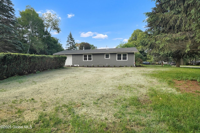 106 E Berkley Sq, Glenville, NY 12302 - back of house featuring a yard