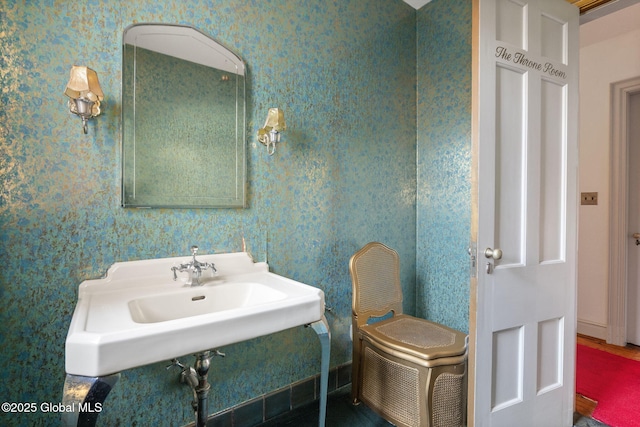 2125 Rosendale Rd, Niskayuna, NY 12309 - bathroom with wallpapered walls