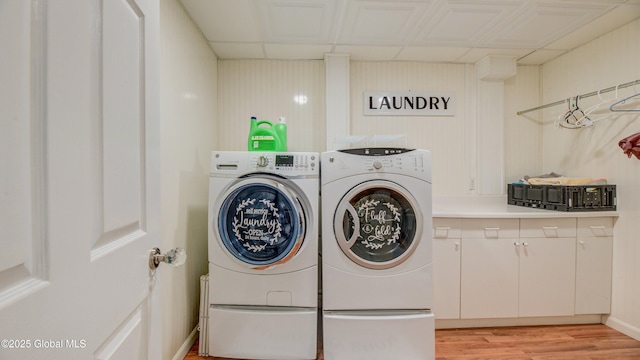 127 Firefly Meadow Rd, Glen, NY 12072 - laundry area with independent washer and dryer and light wood finished floors
