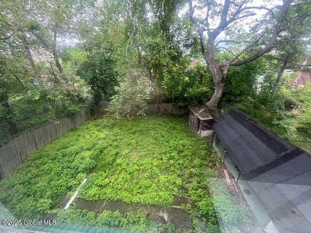201 10th St, Troy, NY 12180 - view of yard
