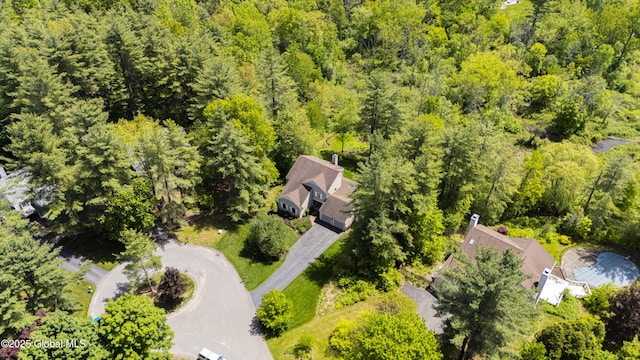 844 Red Oak Dr, Niskayuna, NY 12309 - aerial view of a heavily wooded area