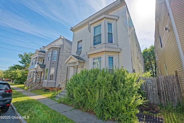 1526 6th Ave, Watervliet, NY 12189 - view of front of home