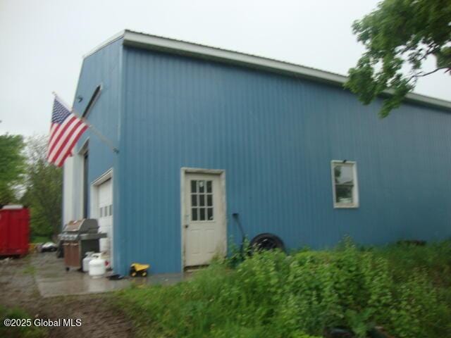 422 W Ames Rd, Canajoharie, NY 13317 - view of back of house