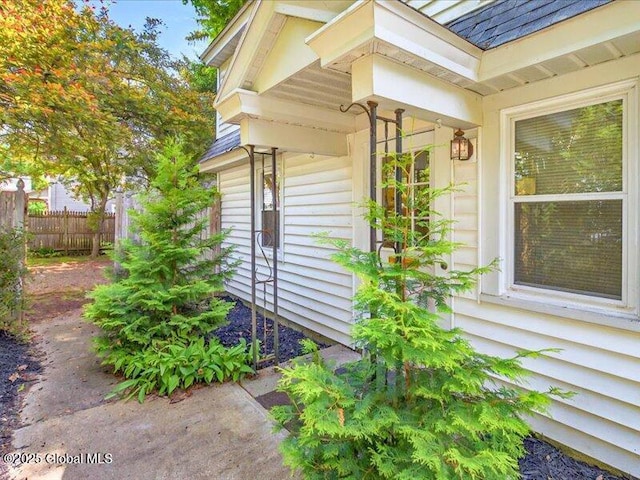 2 Van Rensselear St, Saratoga Springs, Inside, NY 12866 - view of home's exterior