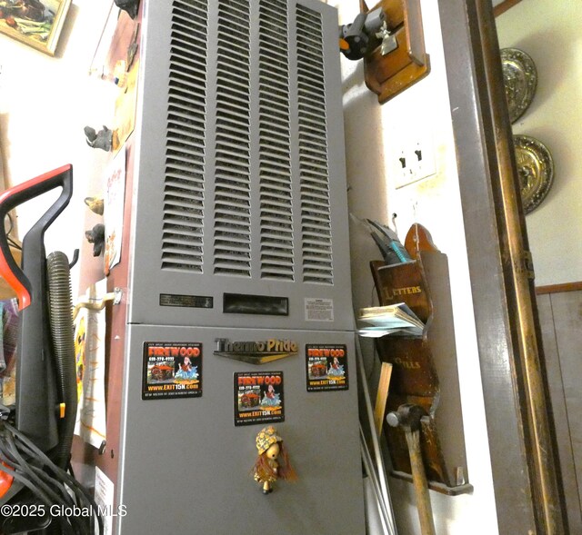 2541 N Line Rd, Galway, NY 12074 - detailed view of heating unit
