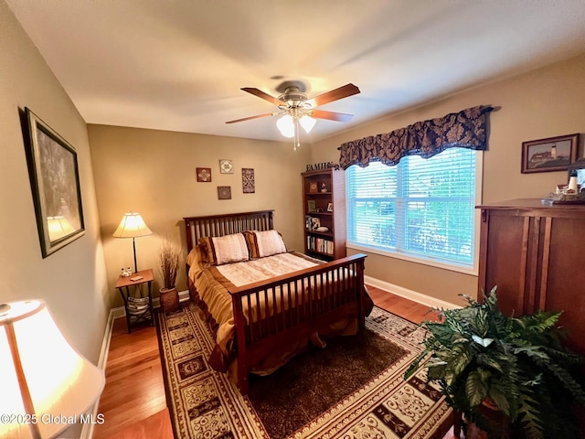 181 Fieldstone Dr, Niskayuna, NY 12304 - bedroom with wood finished floors, baseboards, and a ceiling fan
