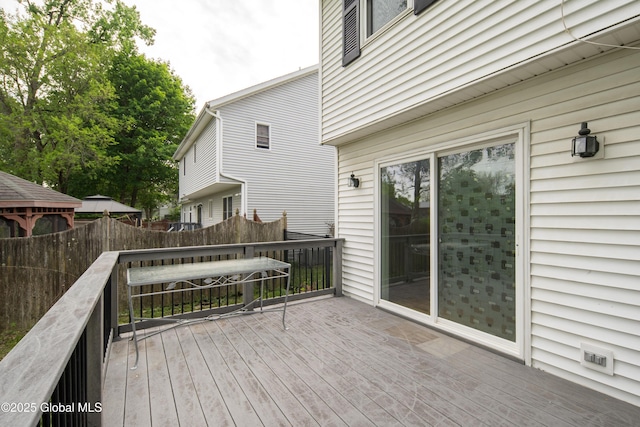 78 Dewitt Ave, Schenectady, NY 12304 - view of wooden deck