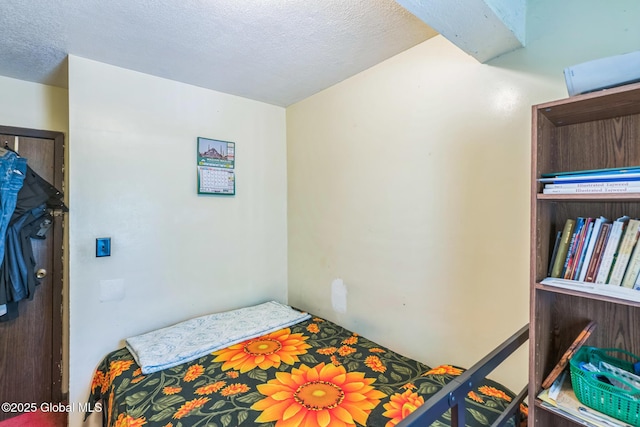 27 Columbia St, Hudson, NY 12534 - bedroom featuring a textured ceiling