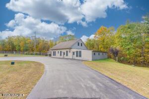 138 Lydon Ln, New Baltimore, NY 12087 - view of front of property with curved driveway