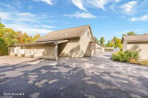 138 Lydon Ln, New Baltimore, NY 12087 - view of side of property