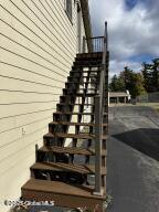 138 Lydon Ln, New Baltimore, NY 12087 - view of stairway