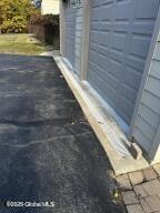 138 Lydon Ln, New Baltimore, NY 12087 - exterior view