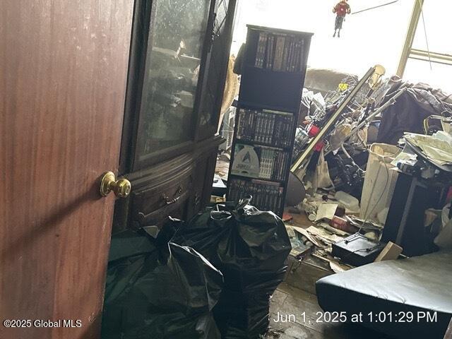 6 Sumter Ave, Guilderland, NY 12203 - interior space
