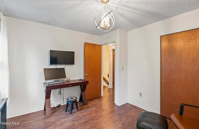 7 Hawthorn Cir, Albany, NY 12203 - office space with wood finished floors, a textured ceiling, and a chandelier
