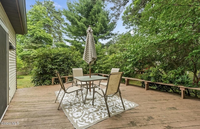 7 Hawthorn Cir, Albany, NY 12203 - view of wooden deck