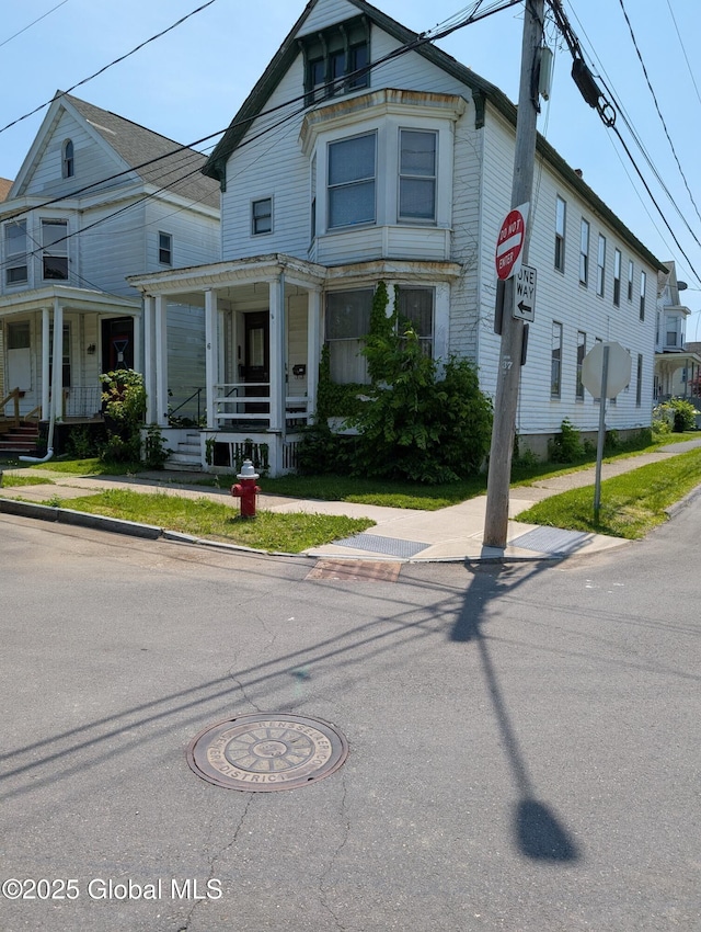 6 123rd St, Troy, NY 12182 - view of front of property with a porch