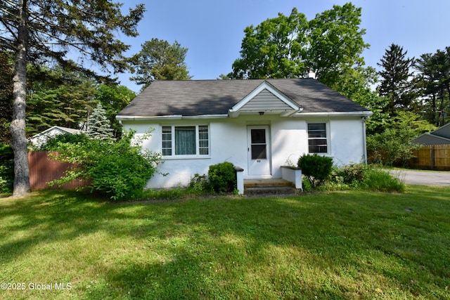 102 Willow St, Guilderland, NY 12084 - ranch-style house with stucco siding